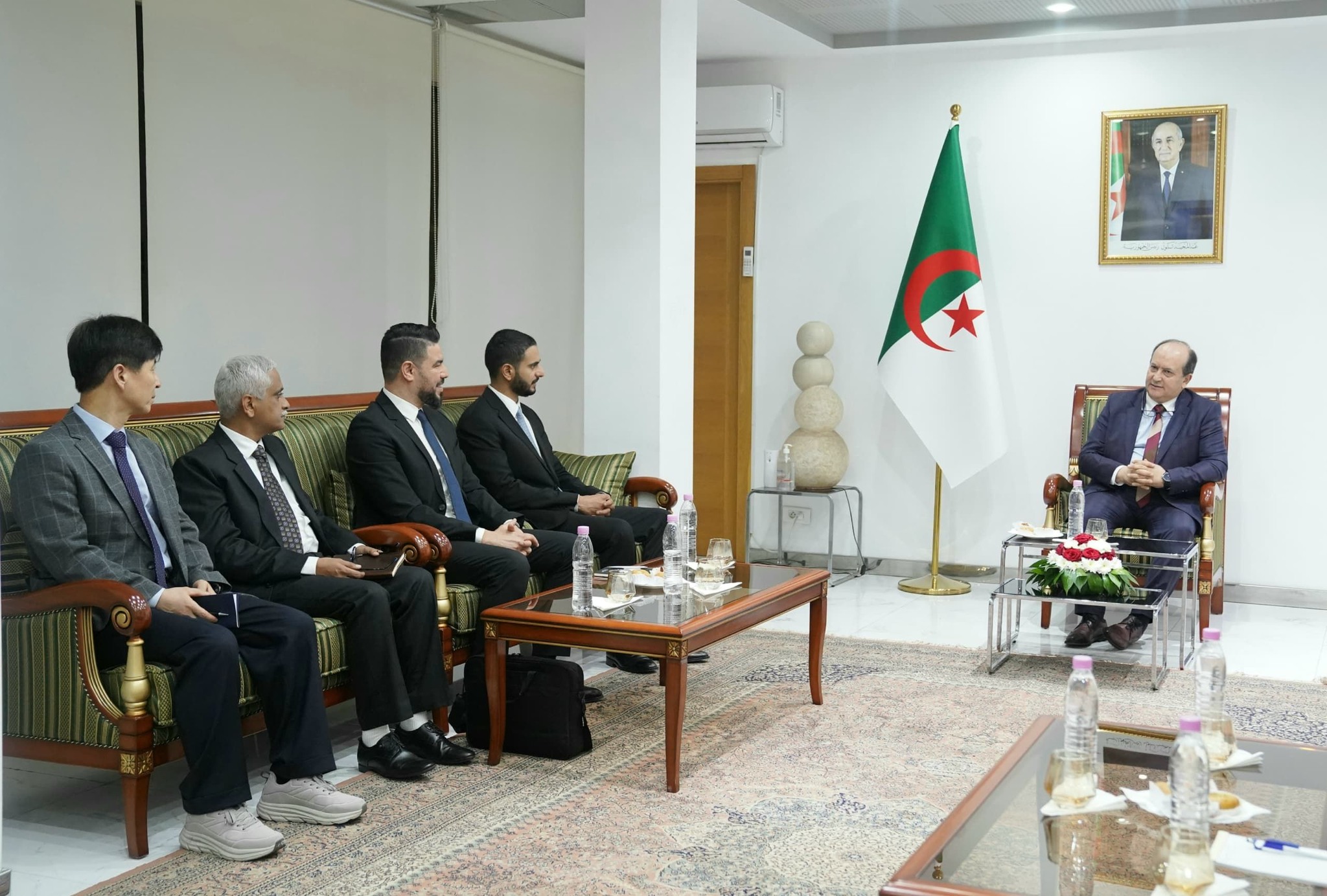 بهوان القابضة، السيارات، صناعة المركبات، صناعة السيارات، الجزائر، هيونداي،
